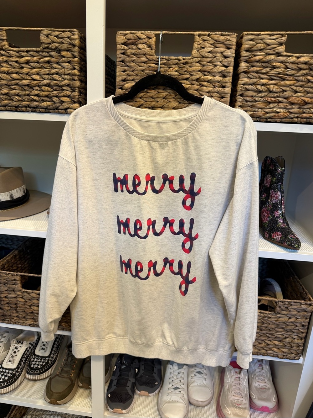 Women’s Cream 'Merry' Holiday Sweatshirt